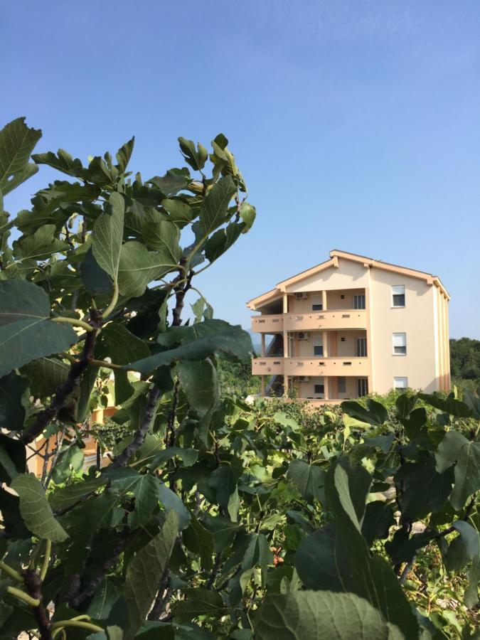 Apartments Vali Ulcinj Exterior foto
