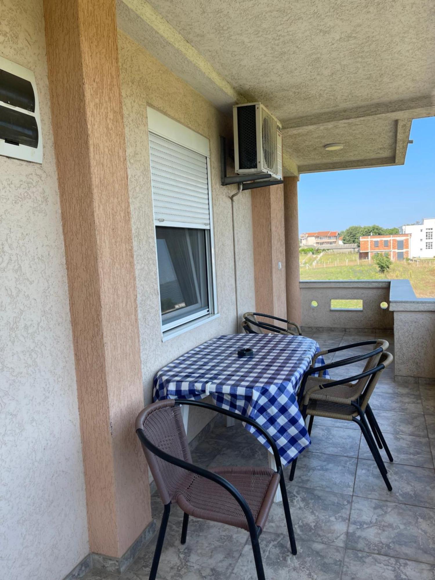 Apartments Vali Ulcinj Exterior foto